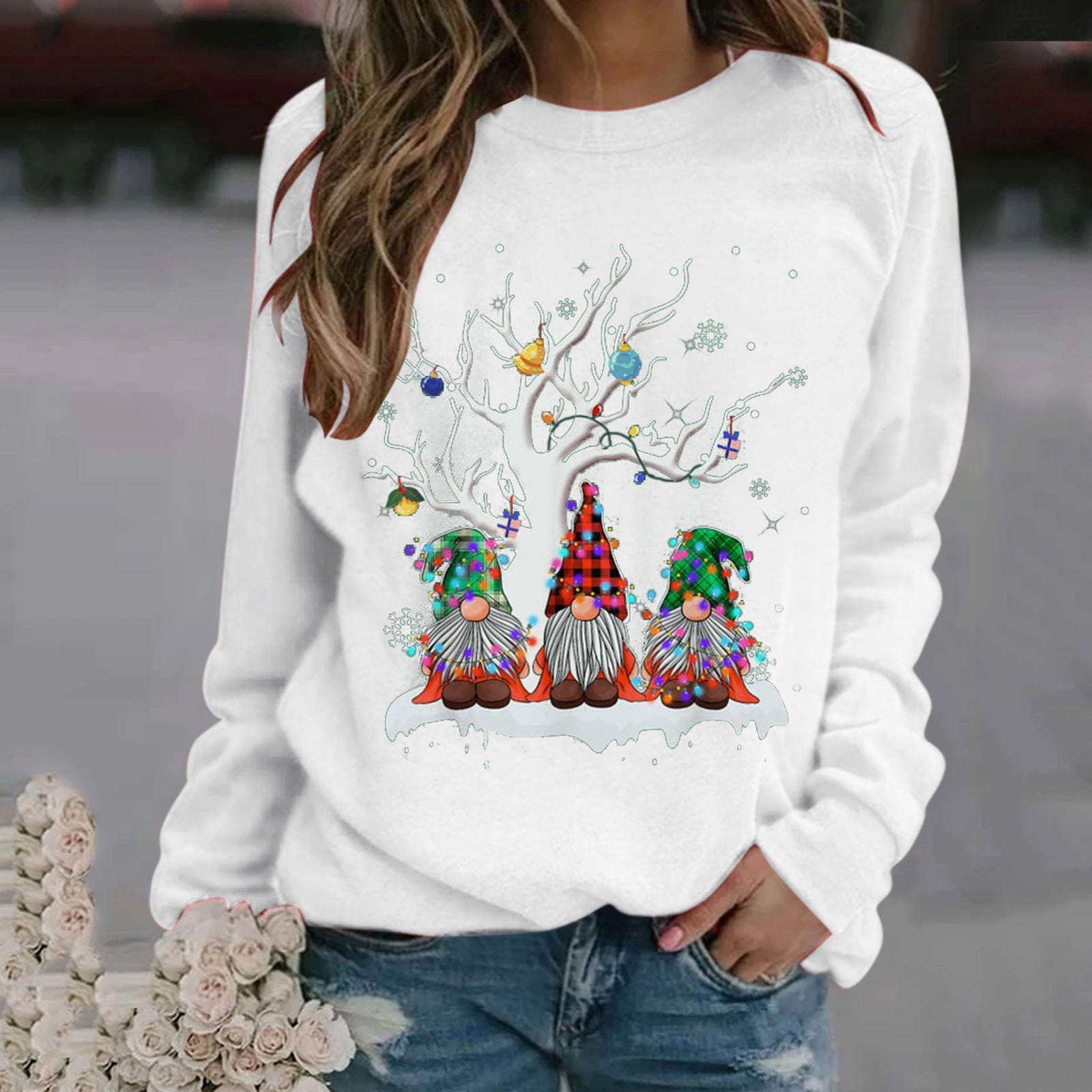 Women’s Round-Neck Long-Sleeve Christmas Print Sweater