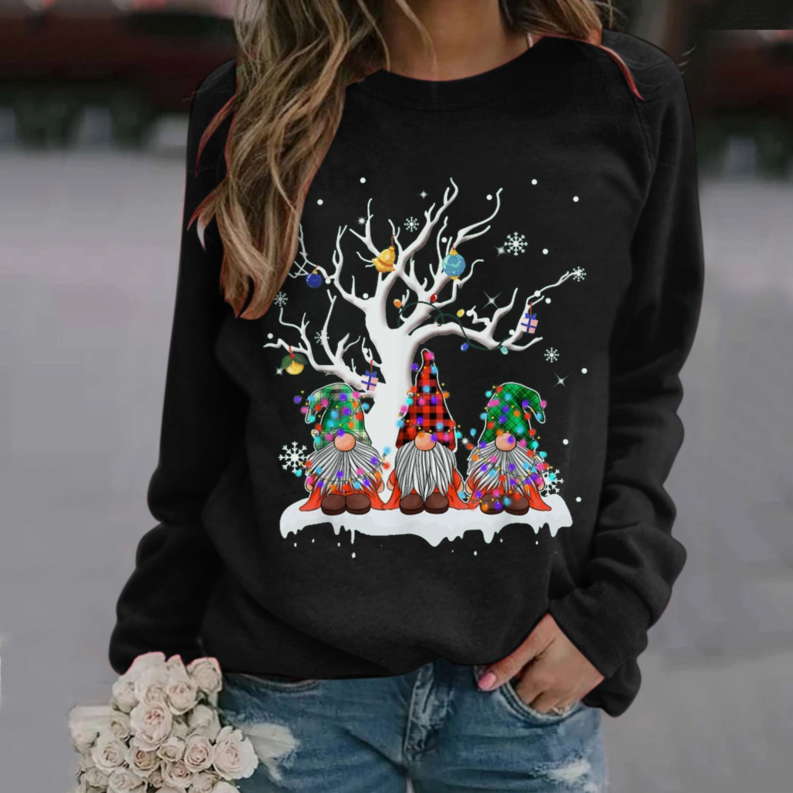 Women’s Round-Neck Long-Sleeve Christmas Print Sweater